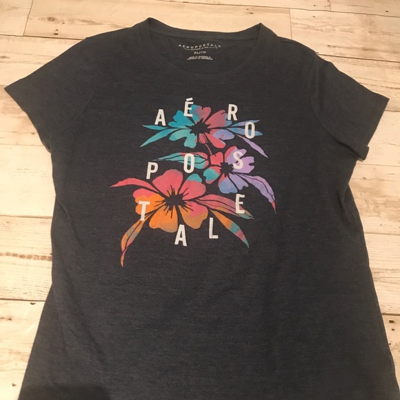 Aeropostale Tops - Aeropostale tropical floral t-shirt junior XL